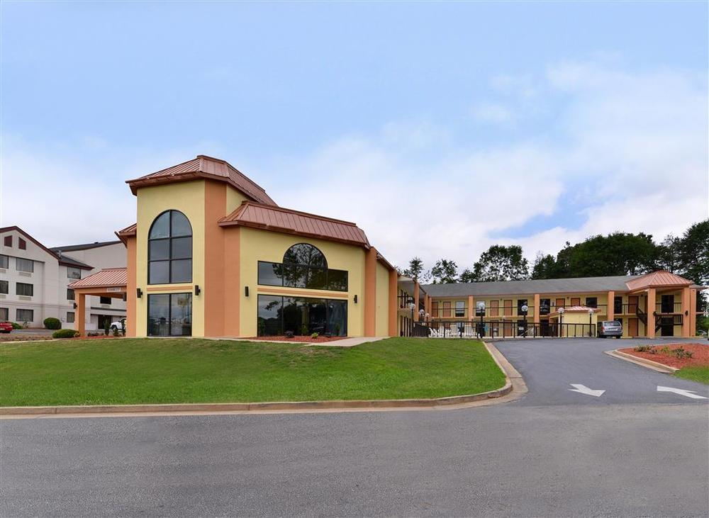 Quality Inn Commerce At I-85 Buitenkant foto