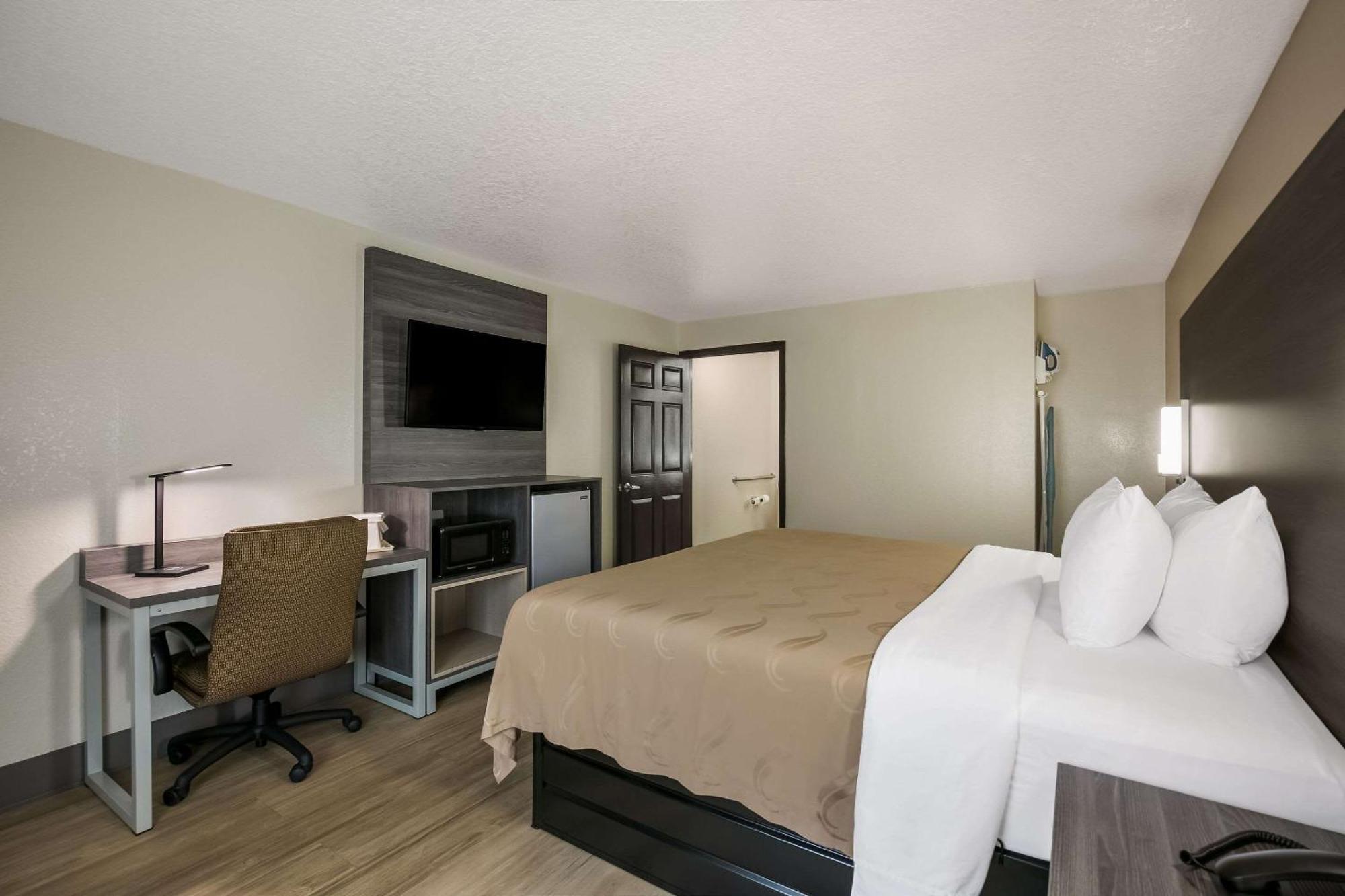 Quality Inn Commerce At I-85 Buitenkant foto