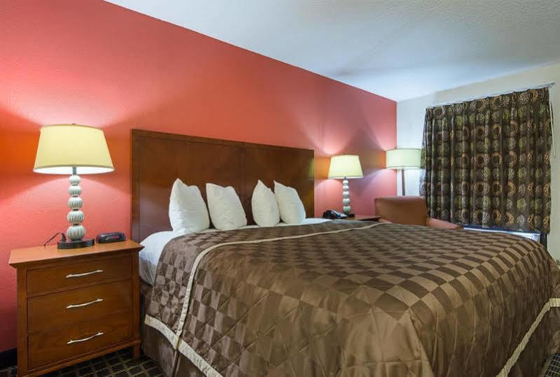 Quality Inn Commerce At I-85 Buitenkant foto